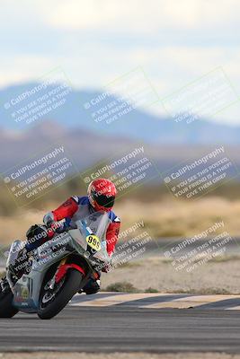 media/Nov-16-2025-Race Pace (Sun) [[8c5fa54630]]/Non Verified Riders (1st 20 Minutes)/5-Turn 15 (110pm)/